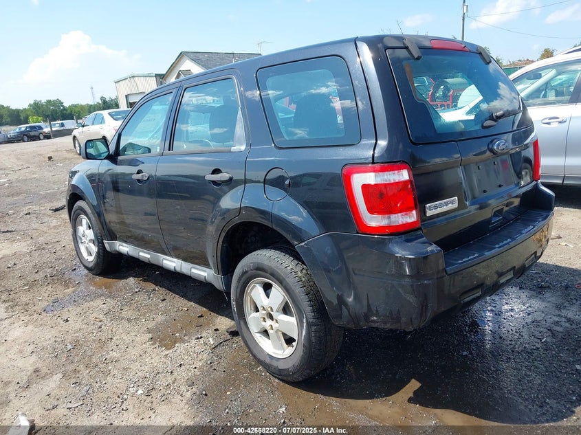 1FMCU0C71BKC40381 2011 FORD ESCAPE photo no. 3