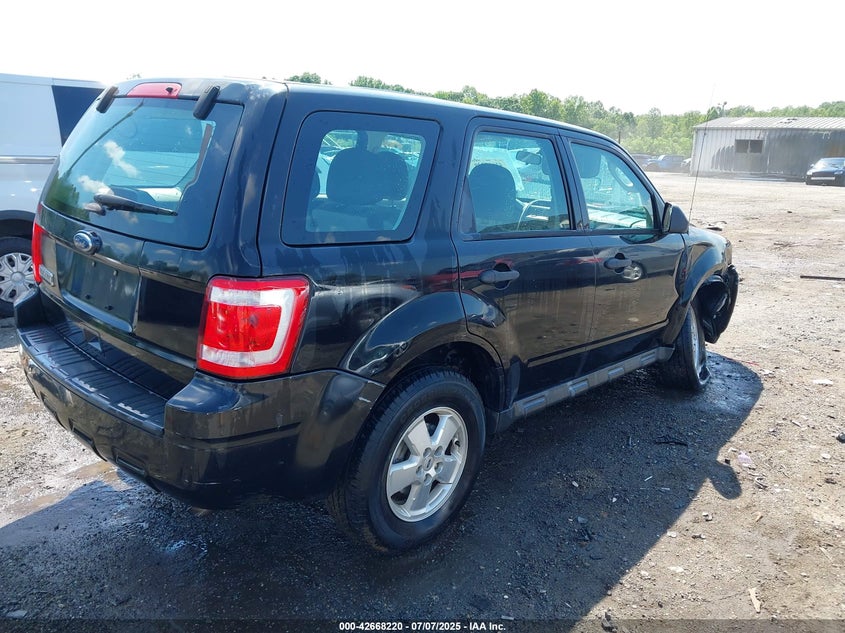 1FMCU0C71BKC40381 2011 FORD ESCAPE photo no. 4
