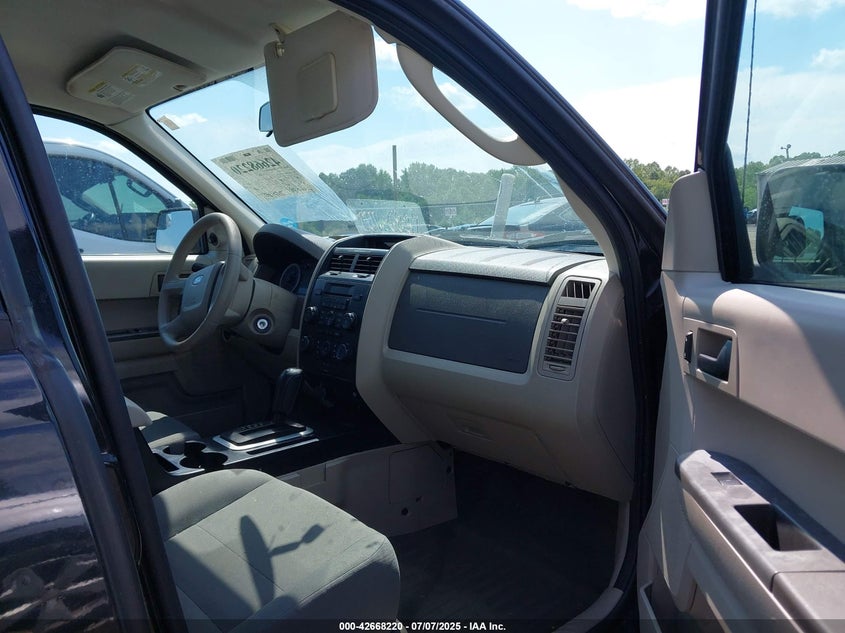 1FMCU0C71BKC40381 2011 FORD ESCAPE photo no. 5
