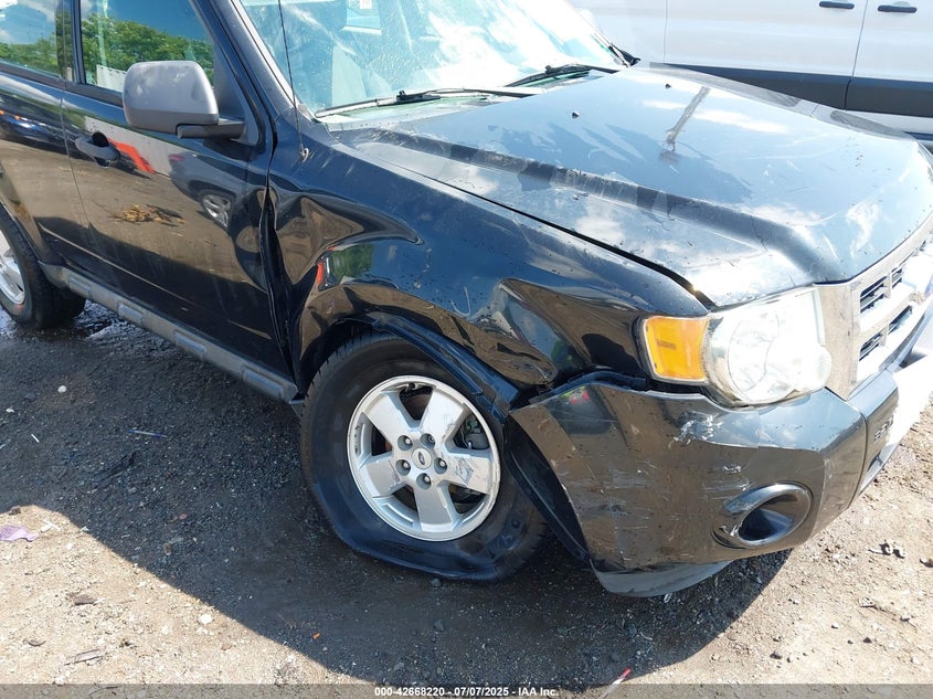 1FMCU0C71BKC40381 2011 FORD ESCAPE photo no. 6