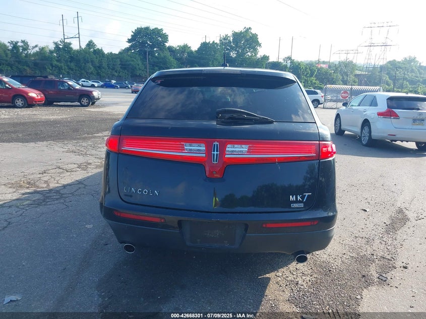 2015 LINCOLN MKT LIVERY · Фото 17
