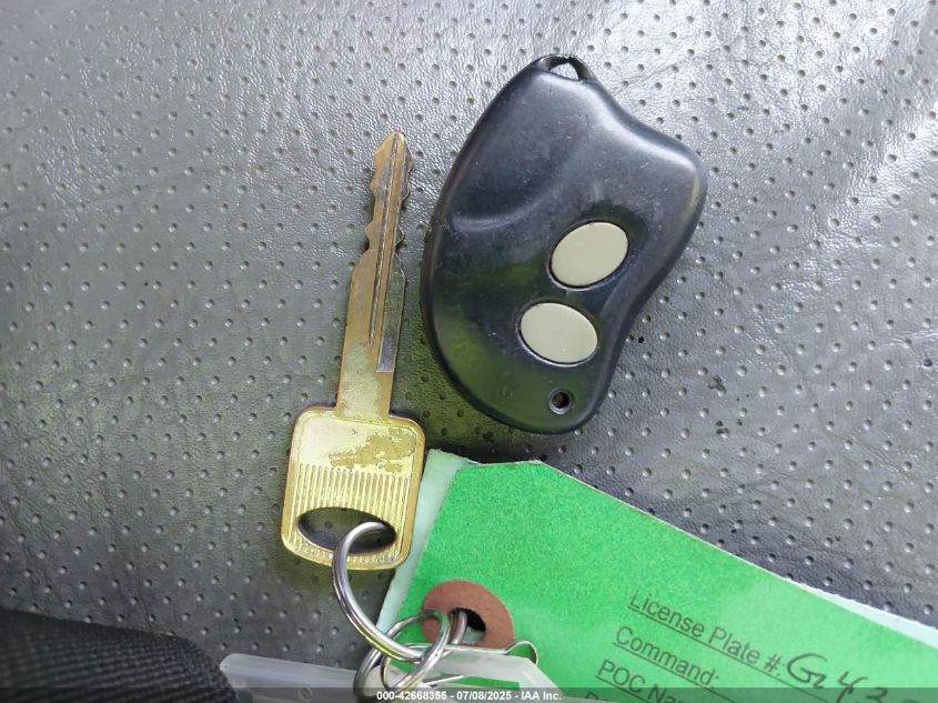 2006 Ford E-350 Cutaway VIN: 1FDSE35L16DA47257 Lot: 42668355