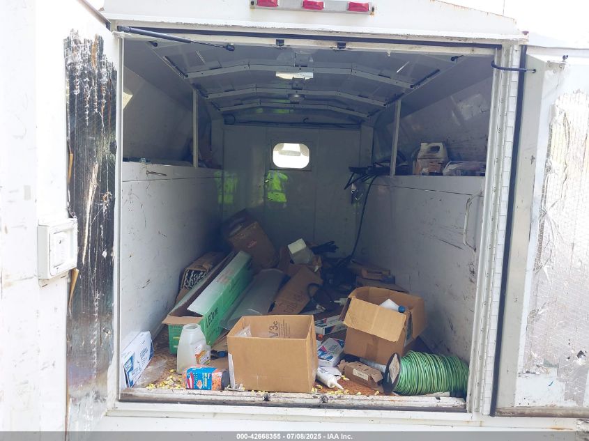 2006 Ford E-350 Cutaway VIN: 1FDSE35L16DA47257 Lot: 42668355