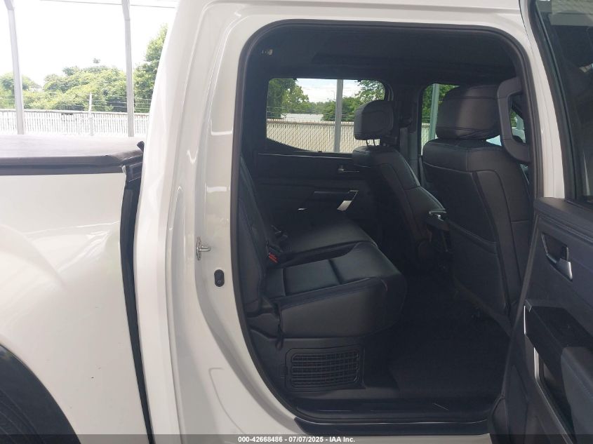 2024 Toyota Tundra - 5TFNC5DB2RX048819