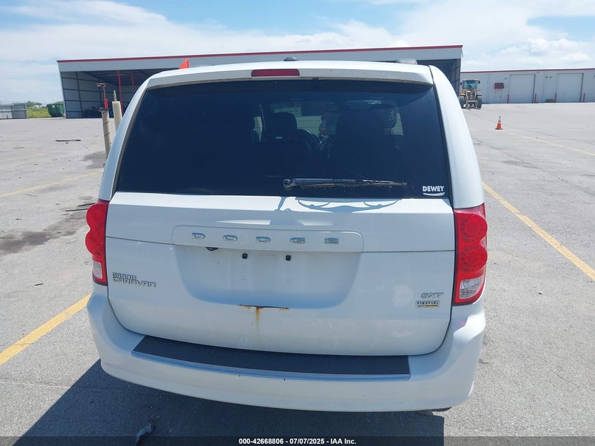 2018 DODGE GRAND CARAVAN SXT - 2C4RDGCG0JR298201