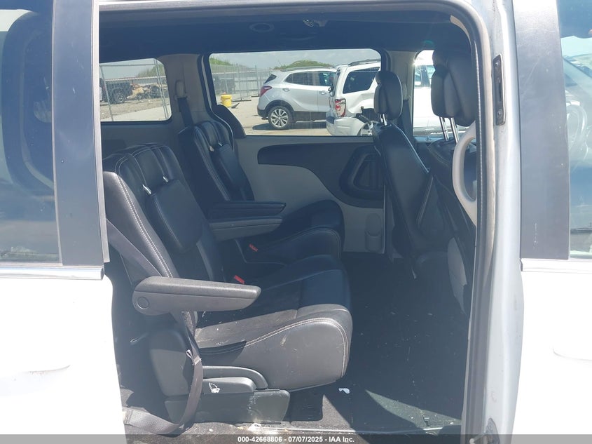 2018 DODGE GRAND CARAVAN SXT - 2C4RDGCG0JR298201