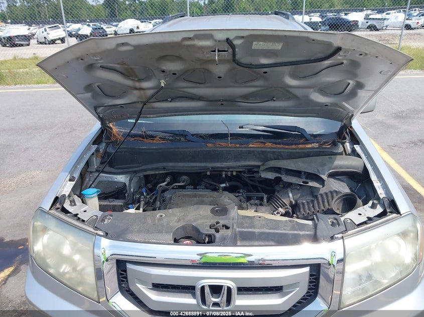 2011 HONDA PILOT VIN: 5FNYF4H41BB081370