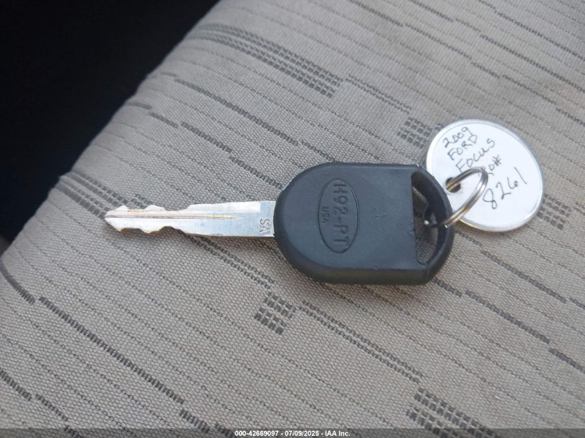 2009 Ford Focus Se VIN: 1FAHP35NX9W161802 Lot: 42669097