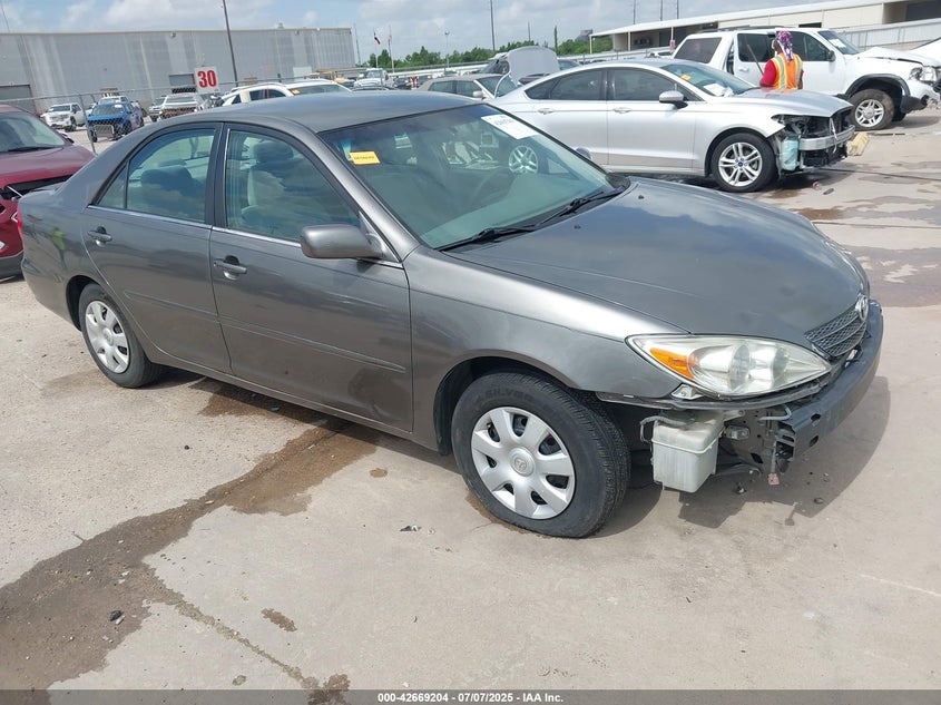 4T1BE32KX4U926152 2004 Toyota Camry Le auction photo 1