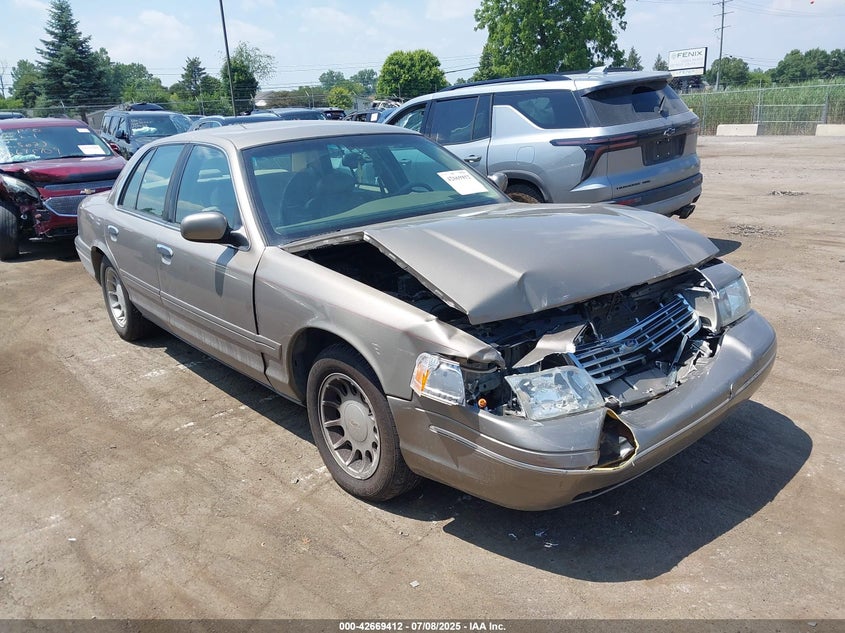 2FAFP74W62X100417 2002 Ford Crown Victoria Lx auction photo 1