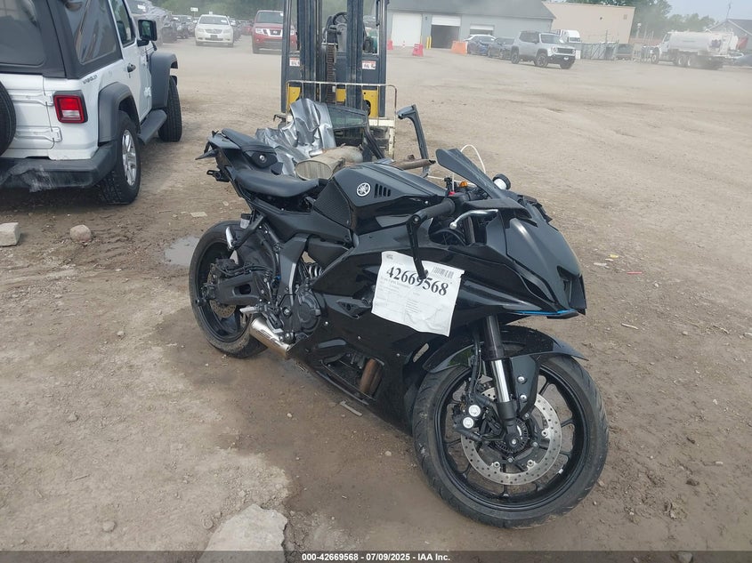 2023 YAMAHA YZFR7  (VIN: JYARM38E6PA005152)