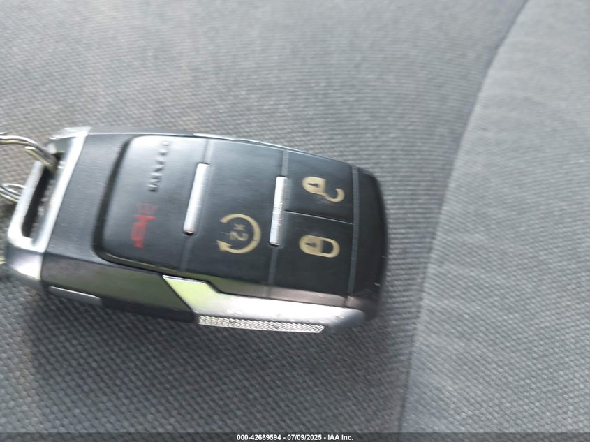 2019 RAM 2500 BIG HORN  4X4 6'4 BOX - 3C6UR5DL0KG590912