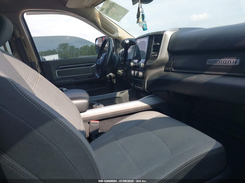 2019 RAM 2500 BIG HORN  4X4 6'4 BOX - 3C6UR5DL0KG590912