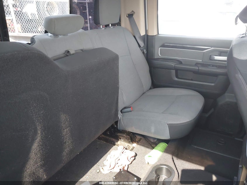 2019 RAM 2500 BIG HORN  4X4 6'4 BOX - 3C6UR5DL0KG590912