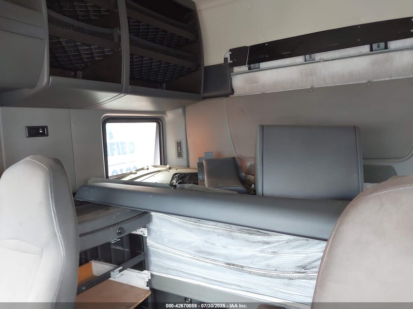 2013 International Prostar VIN: 3HSDJSJR2DN237634 Lot: 42670059