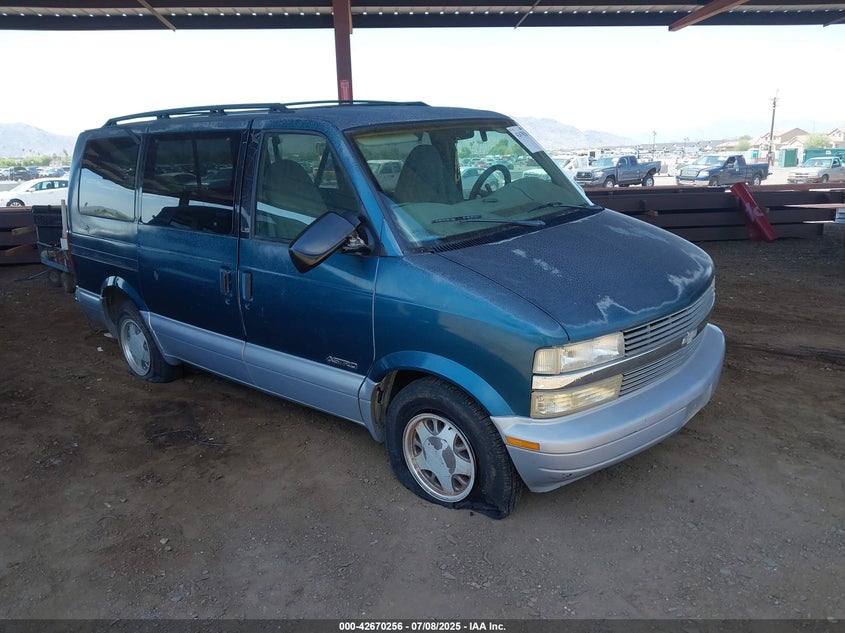 1GNDM19W6WB123826 1998 Chevrolet Astro auction photo 1