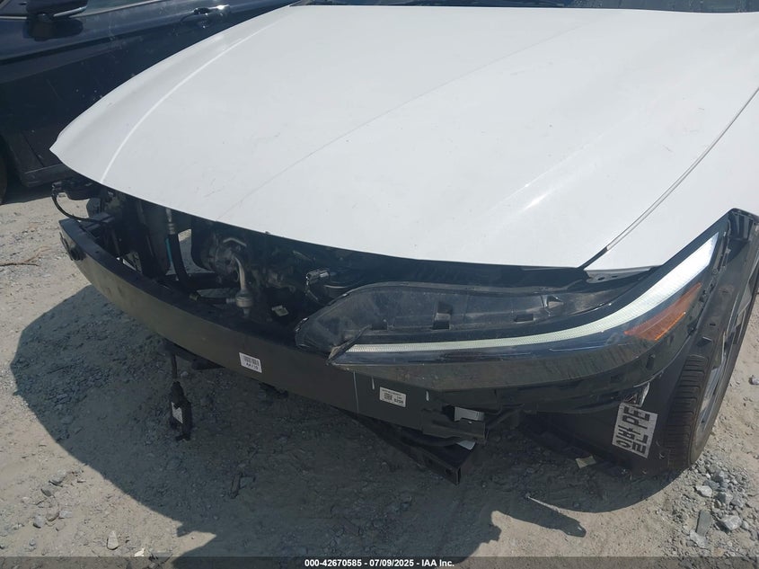 2024 HYUNDAI ELANTRA SEL - KMHLS4DG5RU731255