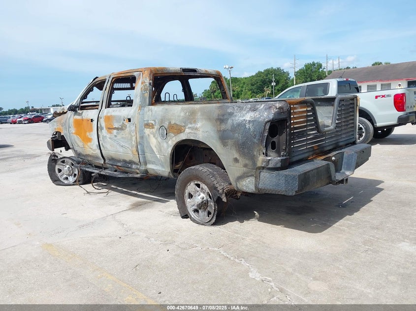 3C63R3CL8GG290382 2016 RAM 3500 photo no. 3