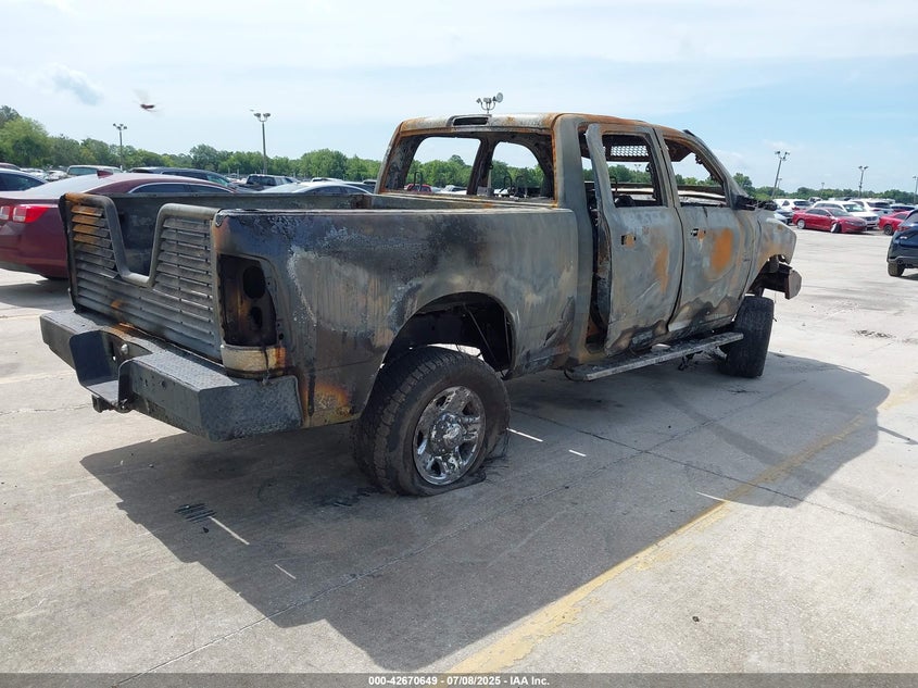 3C63R3CL8GG290382 2016 RAM 3500 photo no. 4