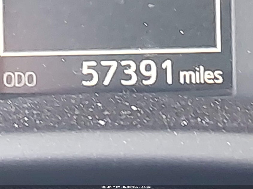 2018 TOYOTA COROLLA SE - 5YFBURHE3JP818329