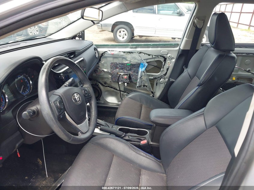 2018 TOYOTA COROLLA SE - 5YFBURHE3JP818329