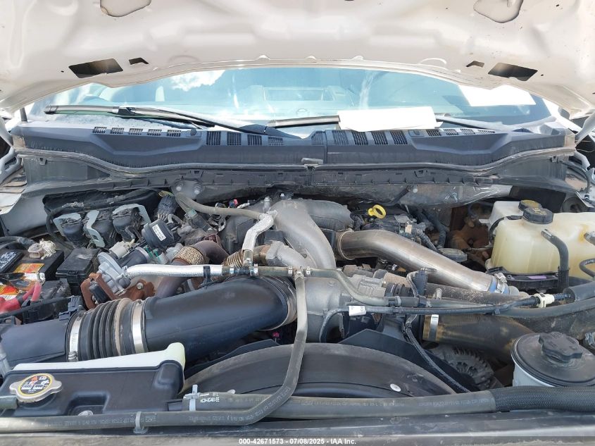 2022 Ford F-350 Chassis - 1FD8W3HT8NEG27293