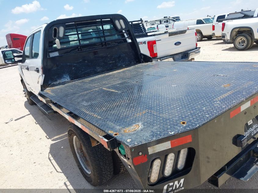 2022 Ford F-350 Chassis - 1FD8W3HT8NEG27293