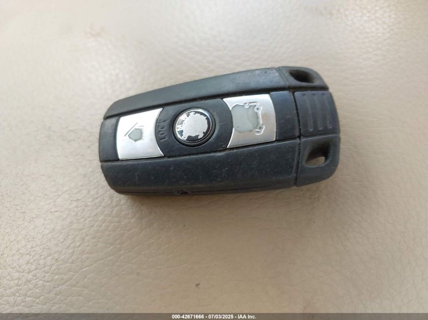 2007 BMW 328Xi VIN: WBAVC93547KX60002 Lot: 42671666