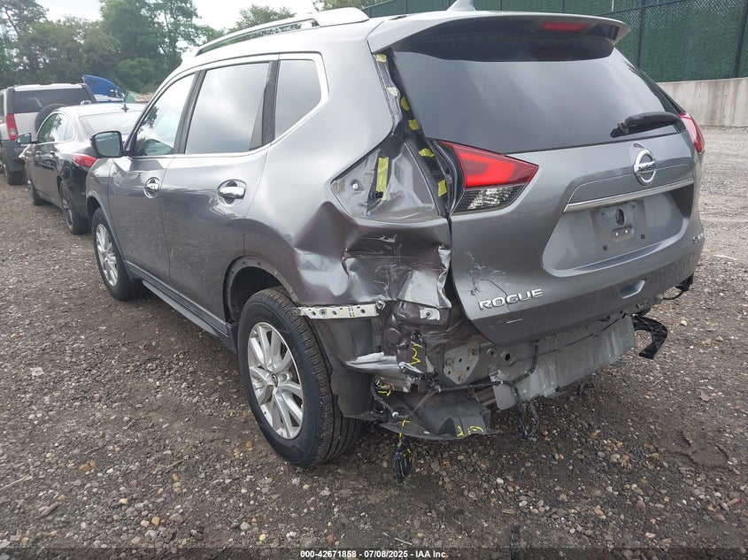 2017 NISSAN ROGUE SV - KNMAT2MV2HP581419