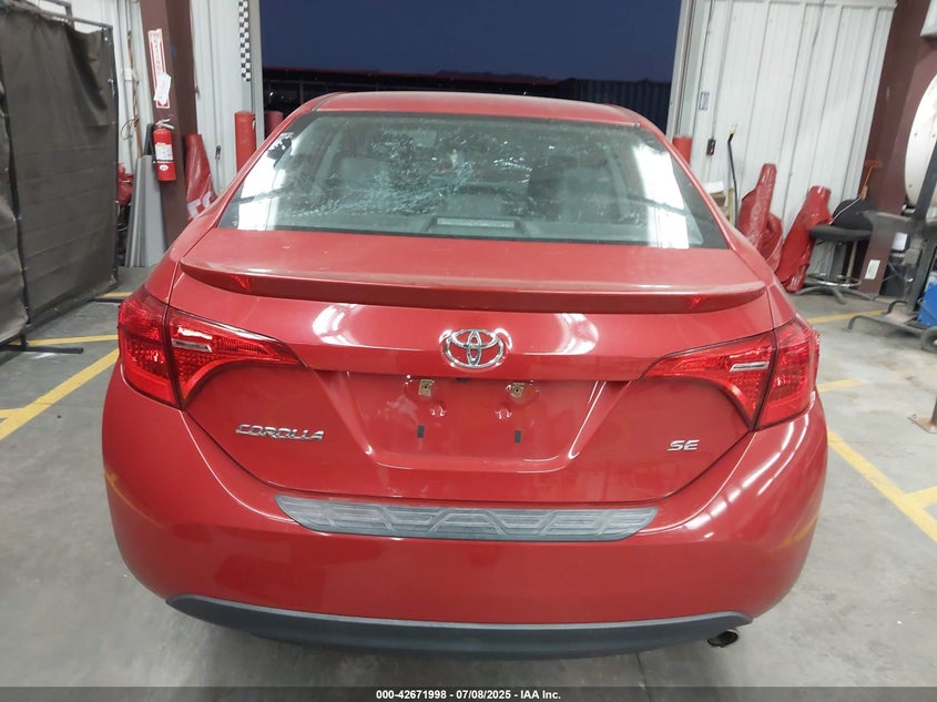 VIN 2T1BURHE9JC062988 2018 TOYOTA COROLLA SE