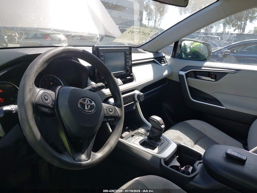 2021 TOYOTA RAV4 XLE - 2T3W1RFV5MC152552