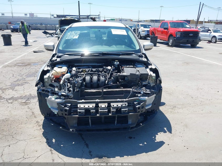 2017 FORD FOCUS SE - 1FADP3F2XHL308915