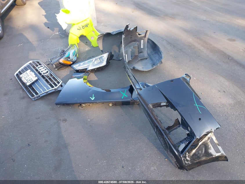 2017 AUDI A4 2.0T PREMIUM - WAUGNAF42HN011030