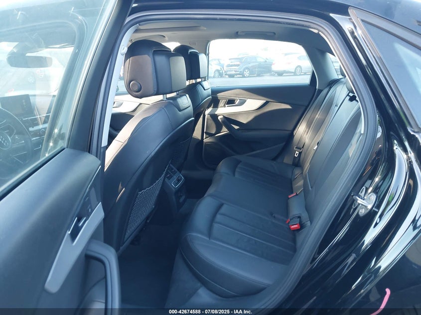 2017 AUDI A4 2.0T PREMIUM - WAUGNAF42HN011030