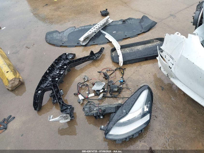 2023 Tesla Model Y Awd/Long Range Dual Motor All-Wheel Drive VIN: 7SAYGDEE2PA088474 Lot: 42674725