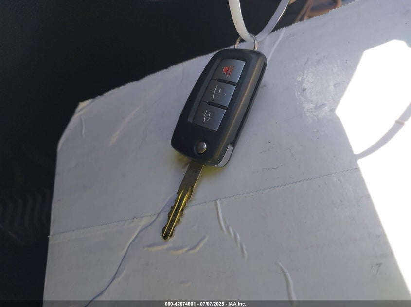 2016 NISSAN ROGUE S - KNMAT2MT8GP605669