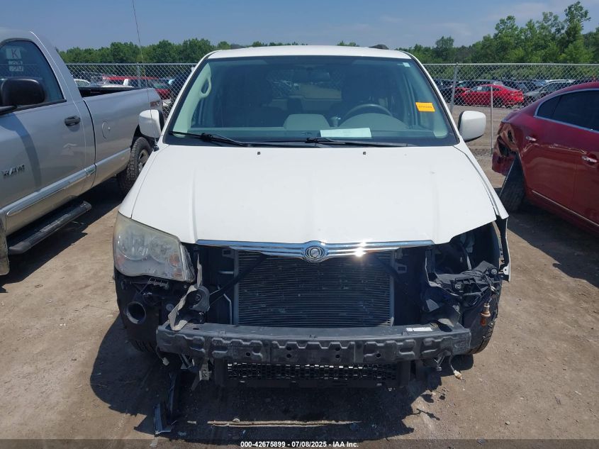 2010 Chrysler Town & Country Touring VIN: 2A4RR5D10AR369553 Lot: 42675899