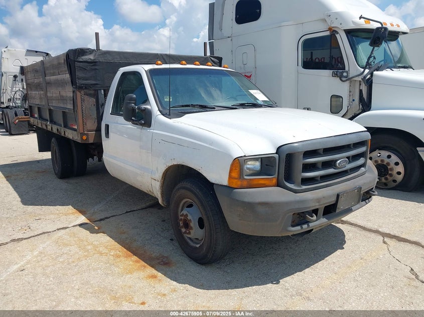 1FDWF36L7YEA36032 2000 Ford F-350 Lariat/Xl/Xlt auction photo 1