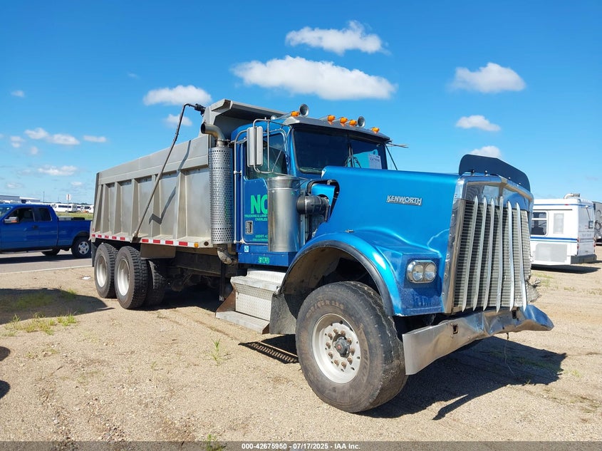 2000 Kenworth Construction W900