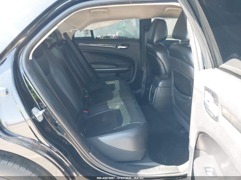 VIN 2C3CCAEGXJH194232 2018 CHRYSLER 300 LIMITED