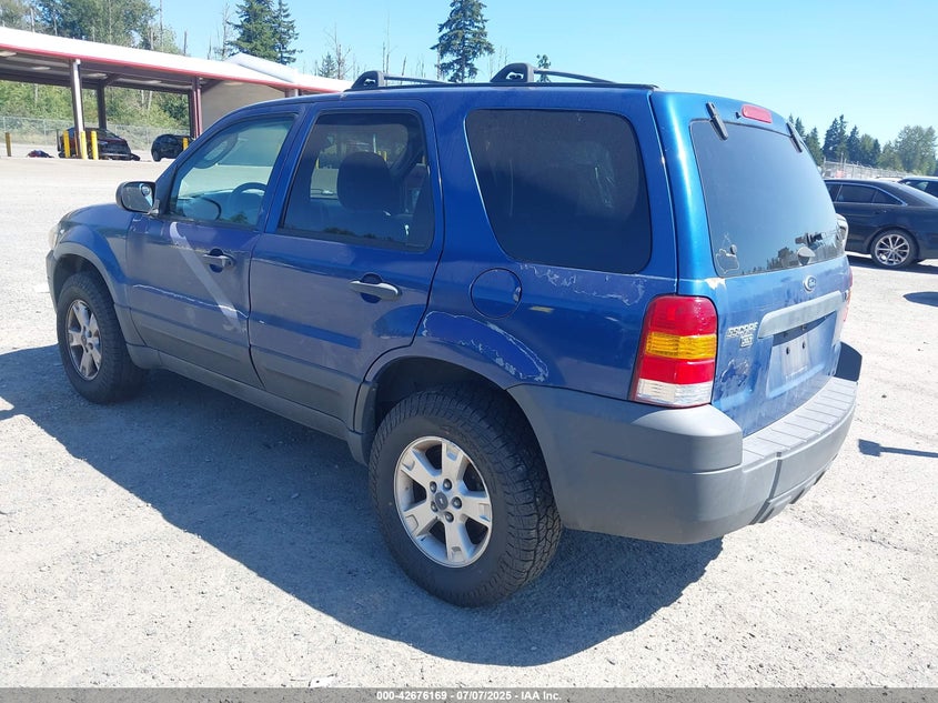 2007 FORD ESCAPE VIN: 1FMYU93127KA10037