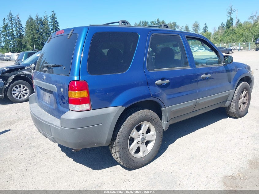 2007 FORD ESCAPE VIN: 1FMYU93127KA10037