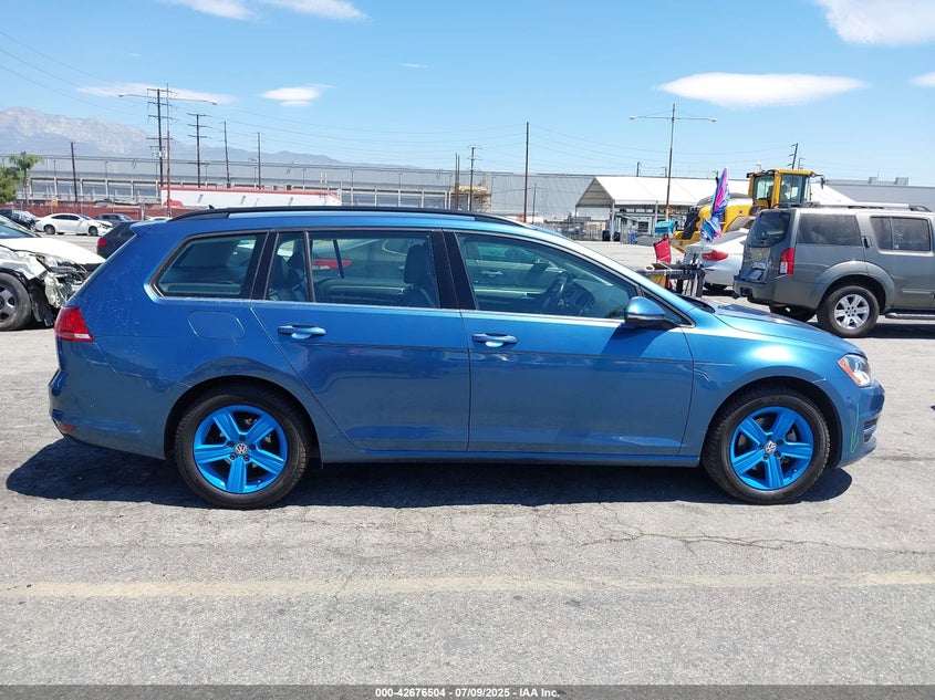 2015 VOLKSWAGEN GOLF SPORTWAGEN TDI S 4-DOOR - 3VWCA7AU4FM512089
