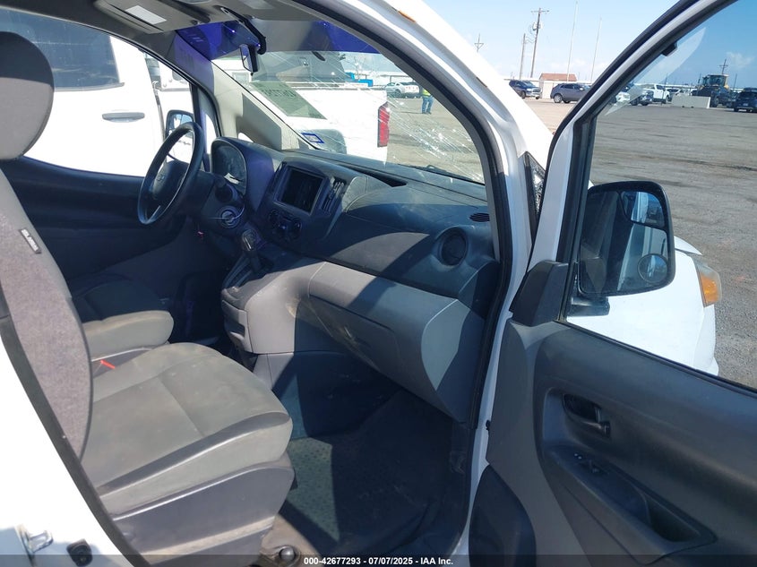 2015 CHEVROLET CITY EXPRESS auction photo 5