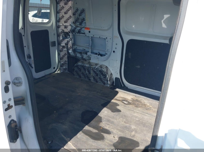 2015 CHEVROLET CITY EXPRESS auction photo 8
