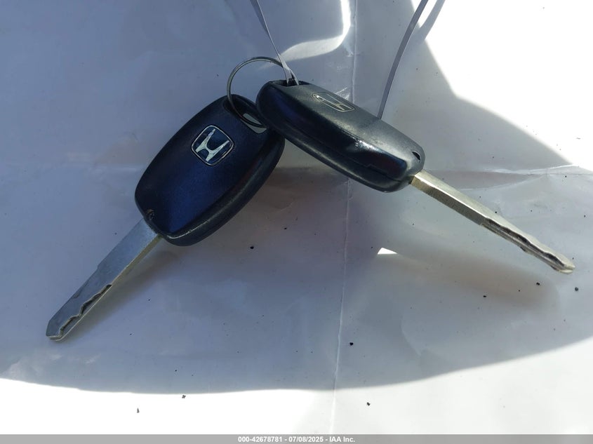 2012 HONDA CIVIC VIN: 2HGFB2F51CH313370