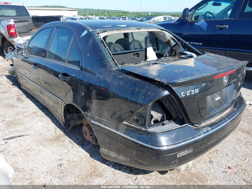 2007 Mercedes-Benz C 230 Sport WDBRF52H77F891397 photo #4