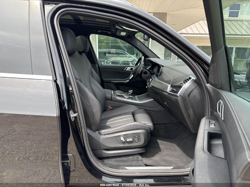 2019 BMW X5 - 5UXCR6C59KLL08796