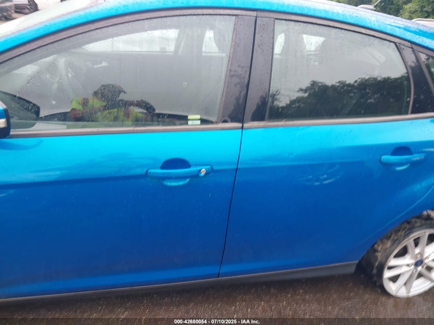 2015 FORD FOCUS SE - 1FADP3K22FL328790