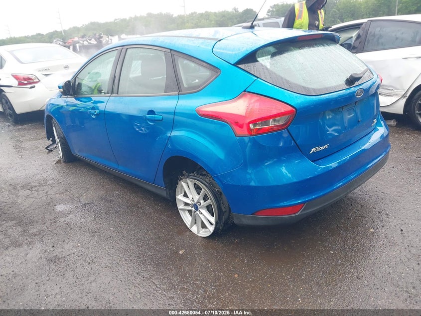 2015 FORD FOCUS SE - 1FADP3K22FL328790